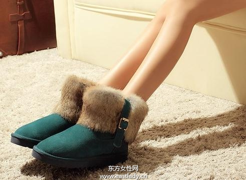 2012新款雪地靴爱美女士冬季必备单品