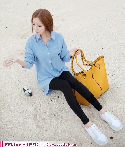 2012初秋新款韩版手提包 让你的搭配更轻松自然