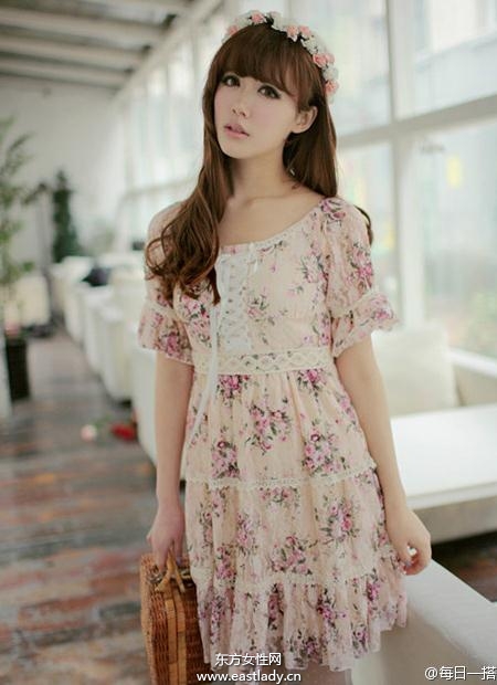 明媚感十足碎花裙提升好感度