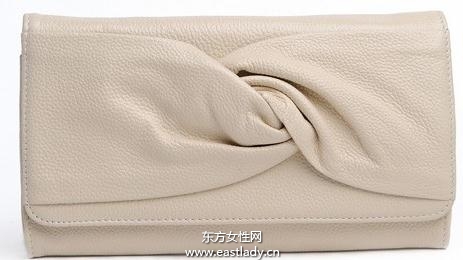 初春时尚休闲包包让你的出行充满无穷乐趣