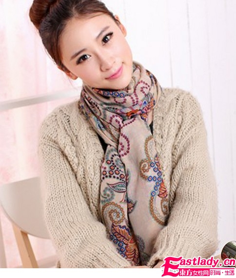时尚围巾单品给冬日添温暖