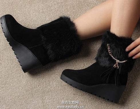 2012新款雪地靴爱美女士冬季必备单品