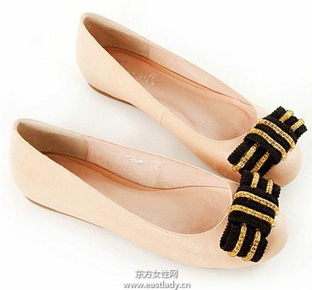 可爱娃娃鞋每个女孩春季必备的单品之一