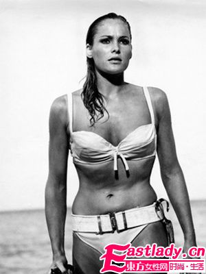 十个泳装造型经久不衰