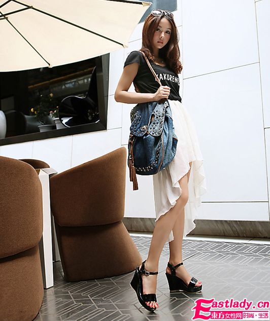 美足配美鞋 糖果色高跟凉鞋更有女人味