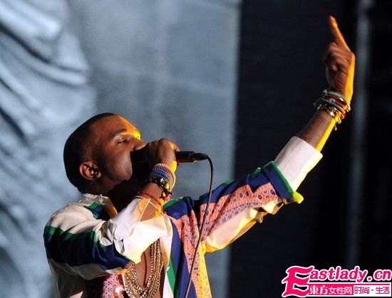 Emporio Armani 2011春夏男装秀