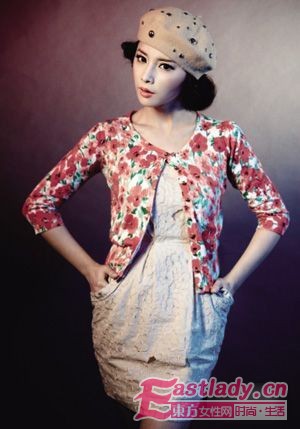 魅力阳春三月 明星外套齐芬芳