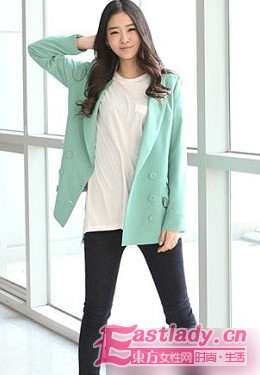 亮色系小西装搭配方案 搭配出兼具时尚和气质的春装造型