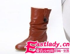 寒冬美丽绽放 时尚女靴展现自我风采