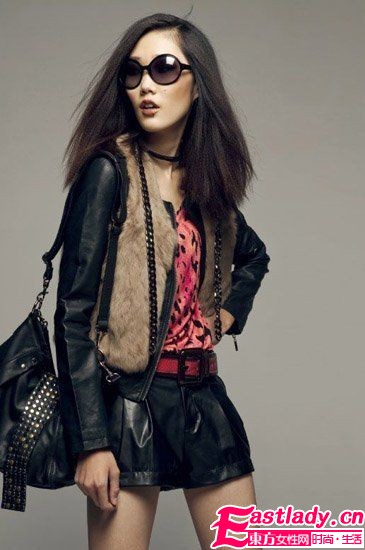 新一轮的豹纹混搭风 打造出气宇轩昂的你