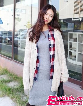 格纹内搭时尚升级 精彩上身效果
