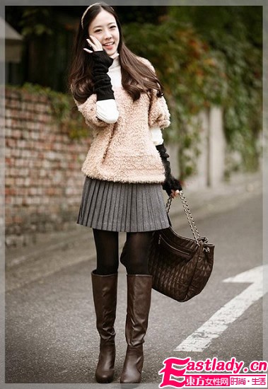 秋冬毛衣配长靴穿出高挑气质