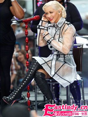 捆绑式长靴 打造明星超强气场