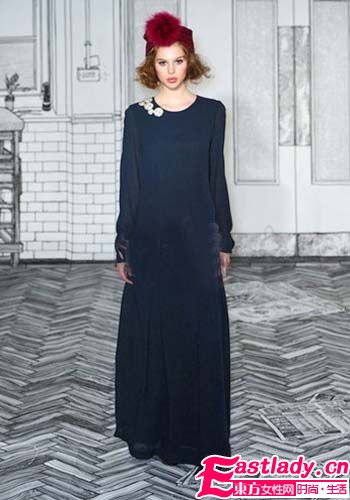 秋季时尚新潮流 复古裙搭出未来感