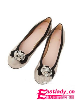 时尚秋鞋新播报 星味十足紧跟潮流