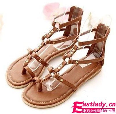 舒适低跟鞋 高贵气质不下跌