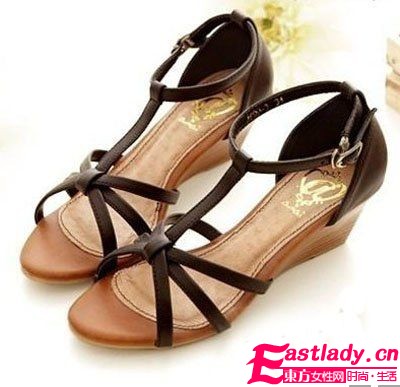 舒适低跟鞋 高贵气质不下跌