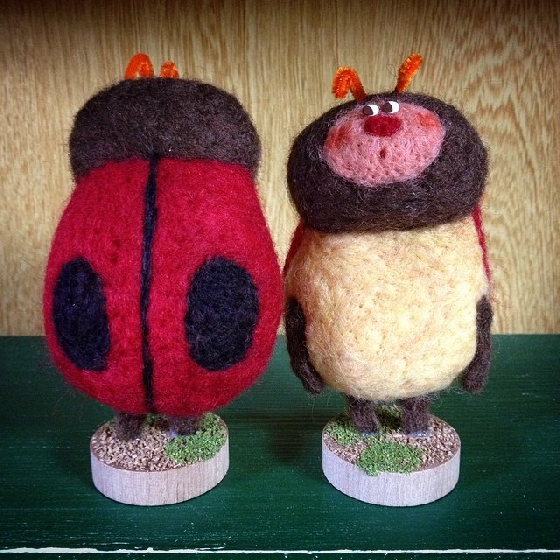 长胡子的鞋猫也太幽默 表情逗趣又微窘的困惑萌动物羊毛毡