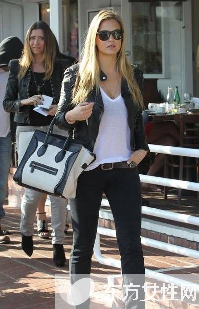 celine笑脸包经典款 欧美明星街拍最爱包包款式