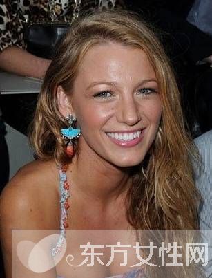 耳饰巧妙搭配 让你气质瞬间提升还瘦脸