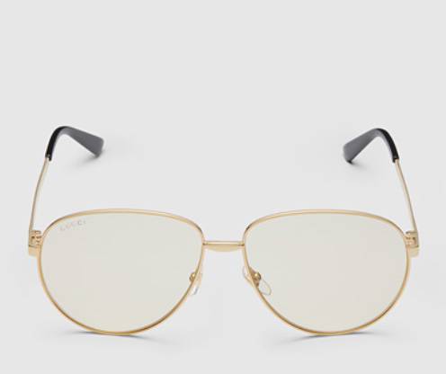 赶时髦的框架眼镜怎么戴 八个技巧要记好