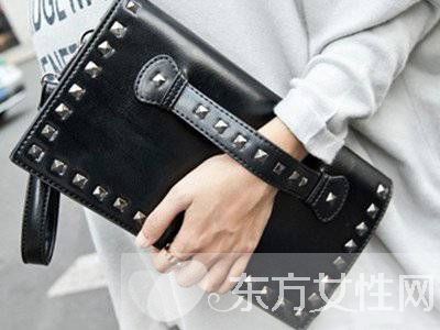 时尚手拿包最新款推荐 彰显魅力值的时候到了