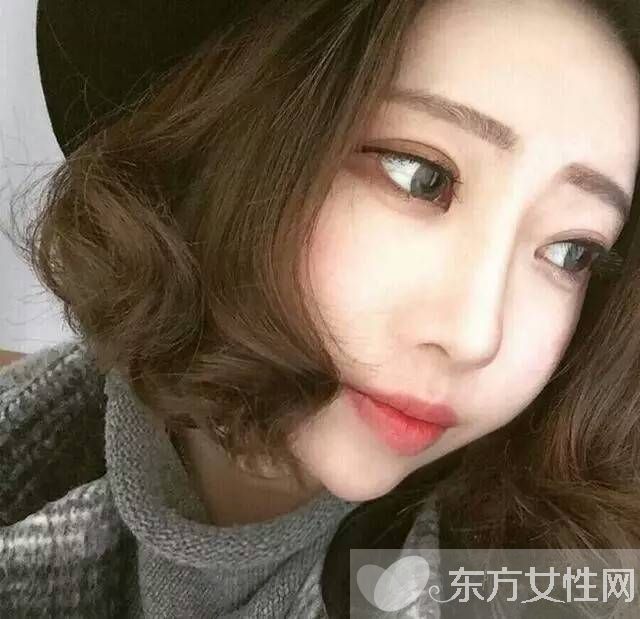 短发戴什么帽子好看？一顶帽子为美加满分