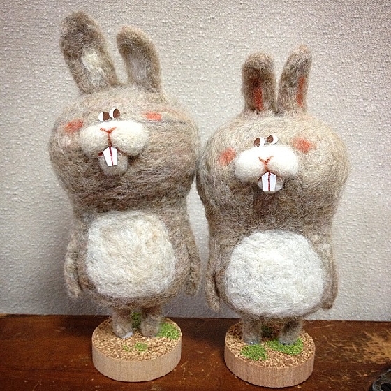 长胡子的鞋猫也太幽默 表情逗趣又微窘的困惑萌动物羊毛毡