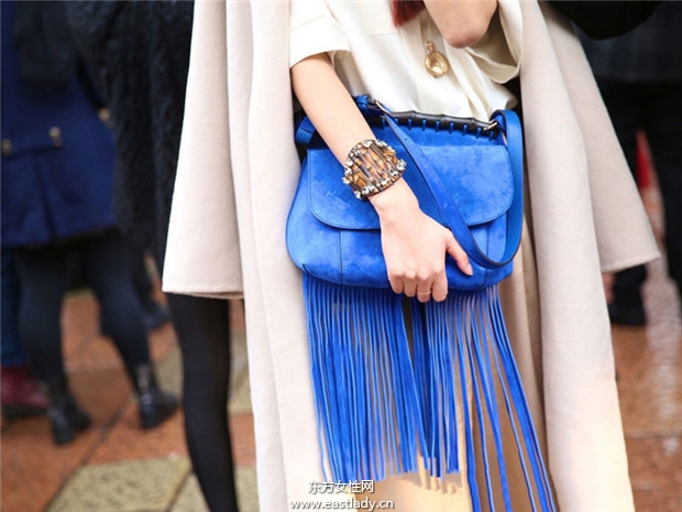 时装周时尚达人珠宝首饰成点睛之物