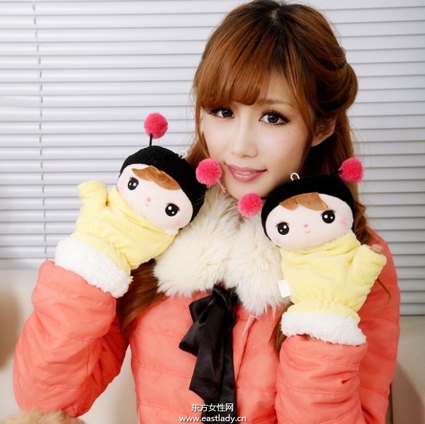 卡通手套造型戴出活力气息