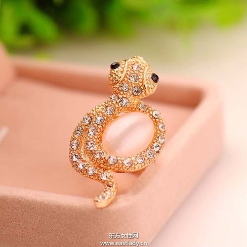 蛇年必备转运饰品很潮又实用