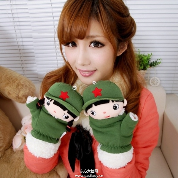 卡通手套造型戴出活力气息