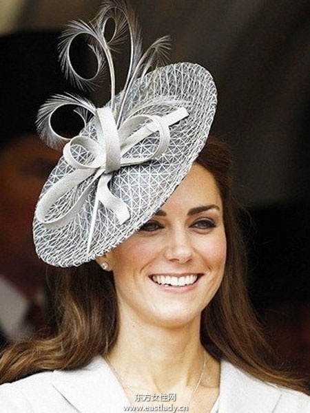 帽子怎么戴才高贵 让我们向凯特王妃学习