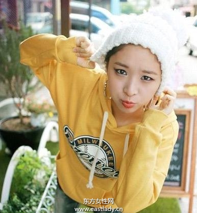 冬日时尚针织帽提升美眉靓丽指数