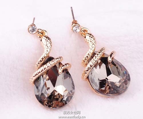 蛇年必备转运饰品很潮又实用