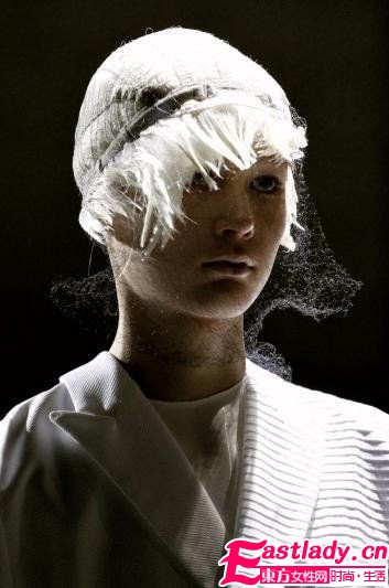 2011春夏女装点睛主打配饰抢先看