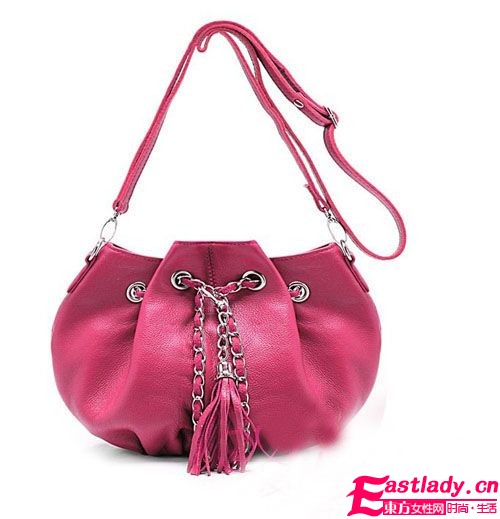 编织流苏包包大比拼 谁更优雅你来定