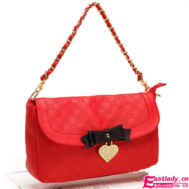 时尚英伦复古包袋 让你冬季唯美不变