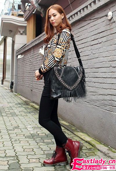 魅力无法挡 流苏包包摇曳职场俏媚装