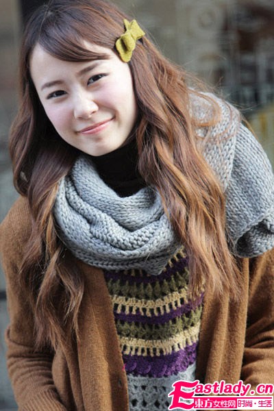 冬季针织围巾最潮搭  让世界为你着迷