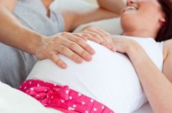 准爸爸伤害胎儿7种行为 千万要注意