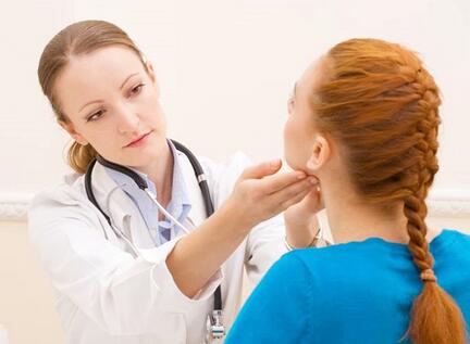 孕妇牙龈肿痛怎么办 如何解决孕妇牙龈肿痛