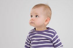 宝宝流鼻血怎么降火 让宝宝远离这些食物