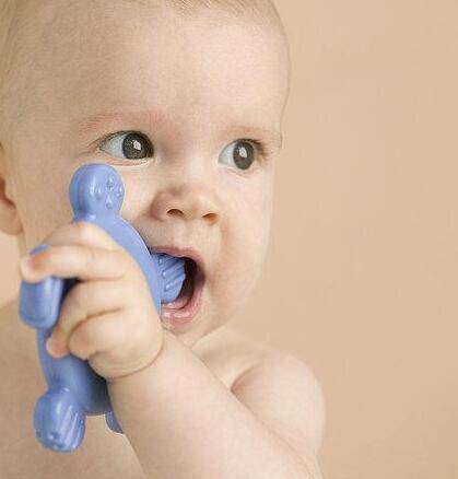 宝宝长牙不吃饭怎么办 5大阶段食谱推荐