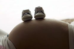 临产征兆大揭密 肚子疼不一定就是要生了