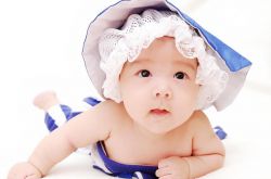 如何判断婴儿是否便秘 以下症状需注意