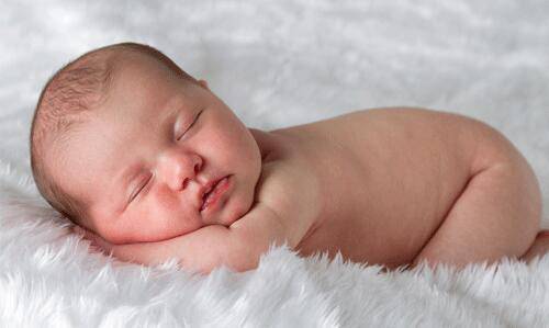 宝宝出生的体重标准 体重太轻易患这些病