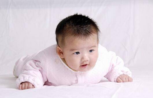 为什么婴儿要练习抬头 训练抬头需注意