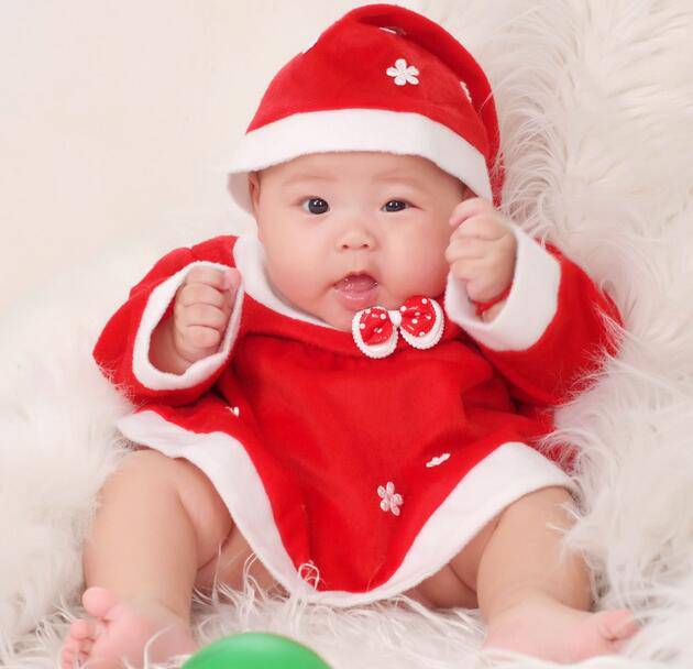 小孩流鼻血怎么办  喝喝 立马止血