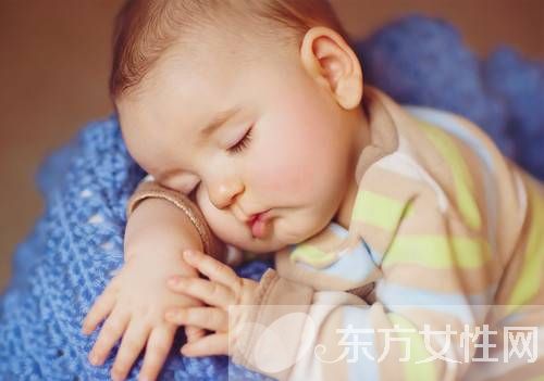 0-1岁宝宝的肢体训练 让宝宝 赢在起跑线